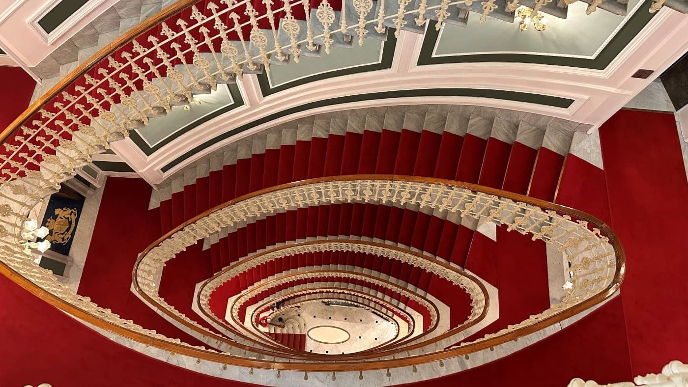 Una Notte Deluxe al Bristol Palace